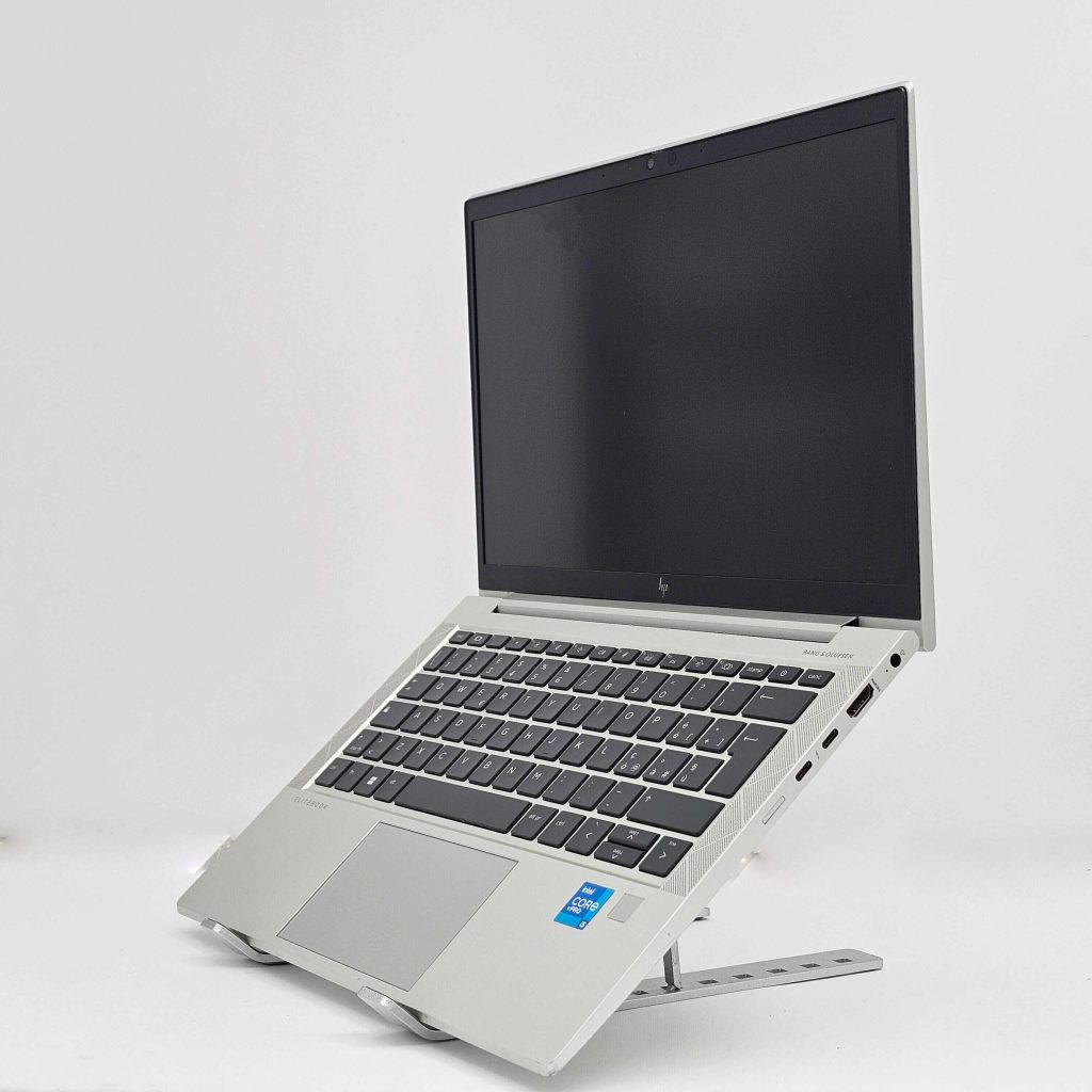 HP EliteBook 830 G8